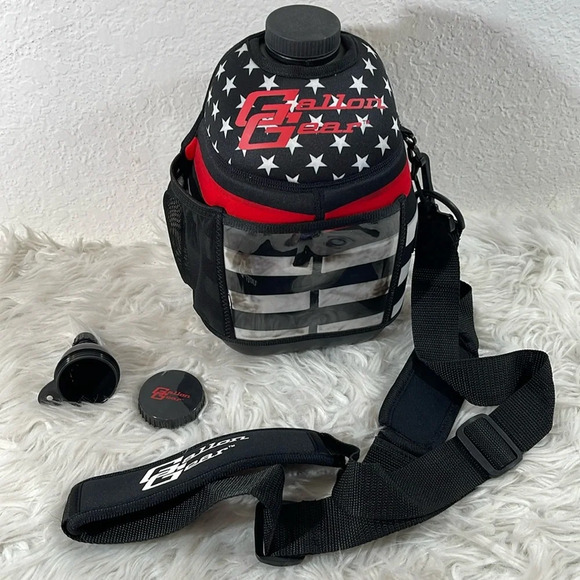 GALLON GEAR Black Large Water Bottle Reusable Water Jug Pockets & Key Holder NEW - Picture 1 of 6